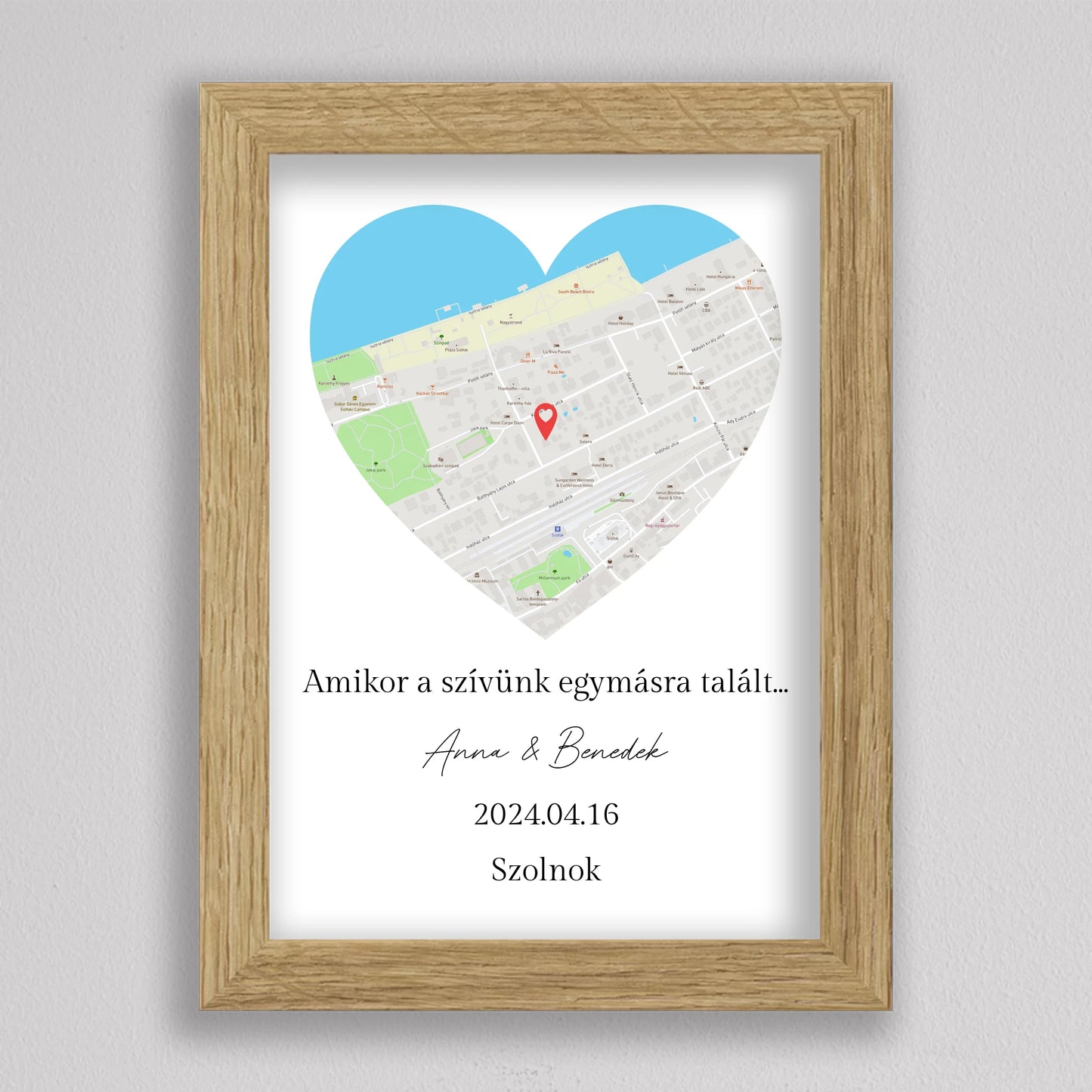 Egyedi szerelmes SZÍV alakú térkép - több stílusban