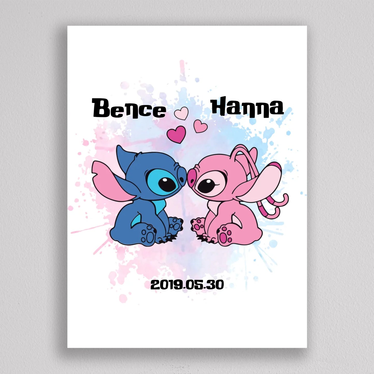 💖 Szerelmes Stitch és Angel – Személyre Szabható Páros Poszter