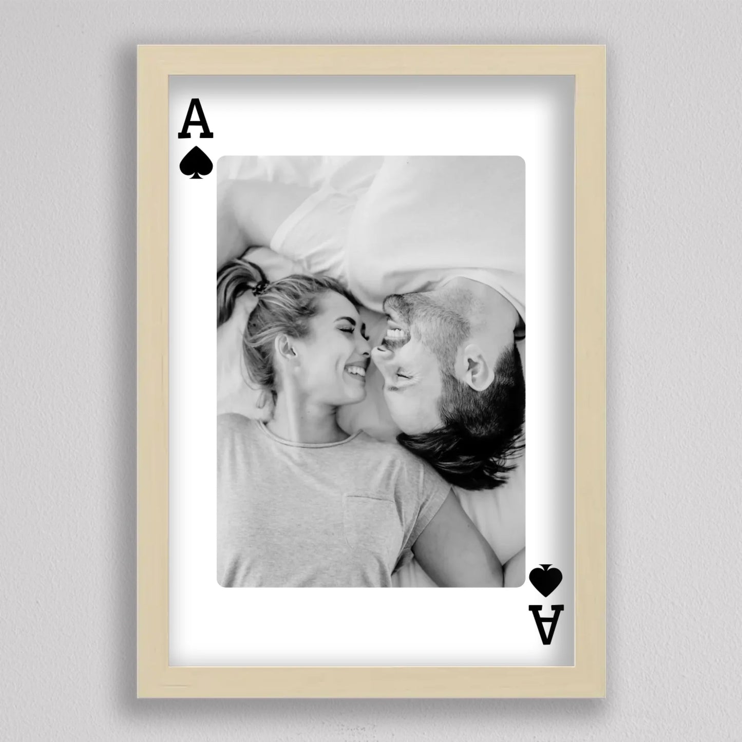 Love is the Ace – Személyre Szabható Kártya Stílusú Fotókép