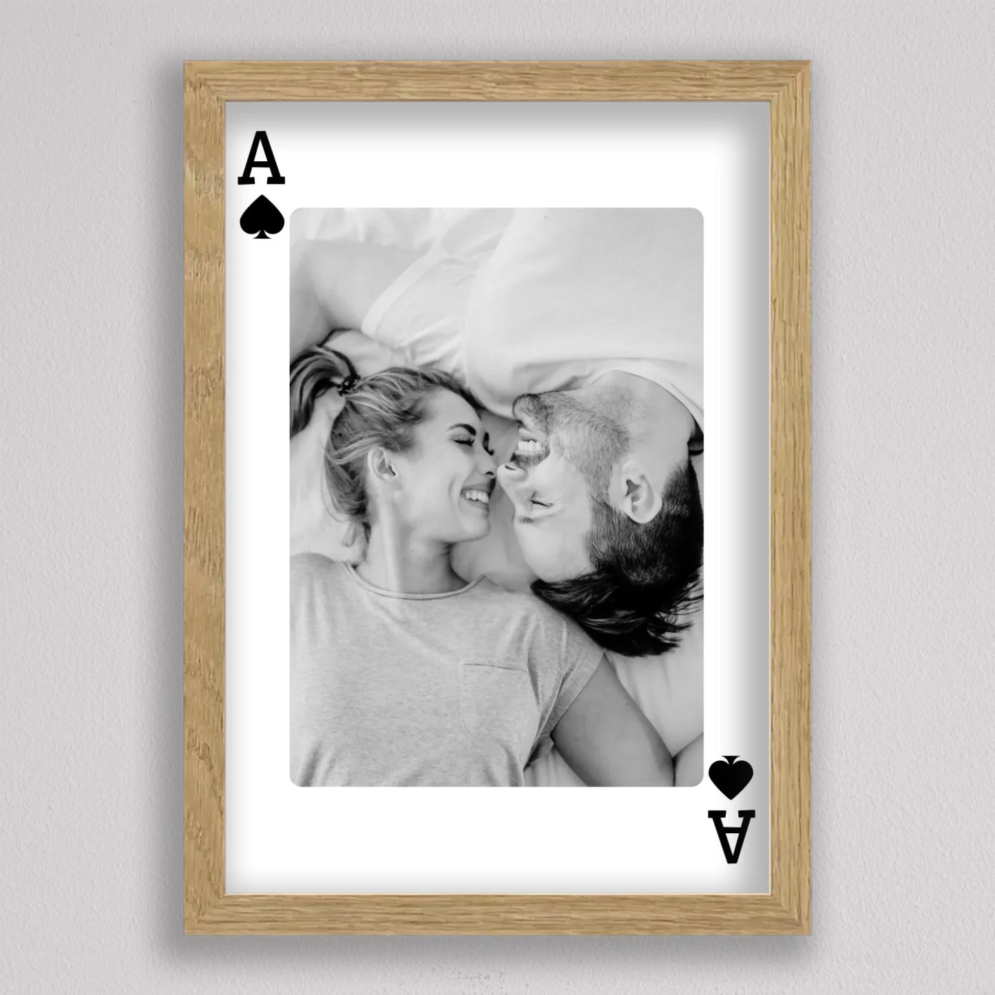 Love is the Ace – Személyre Szabható Kártya Stílusú Fotókép