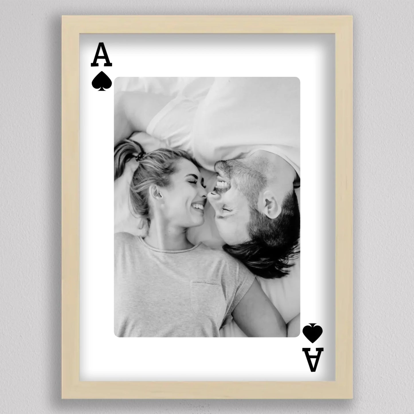 Love is the Ace – Személyre Szabható Kártya Stílusú Fotókép